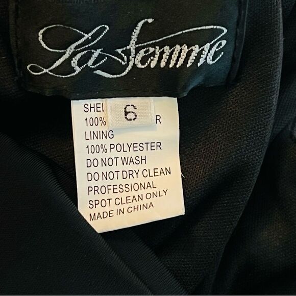 La Femme Black Off the Shoulder Ruched Jersey size 6 NWOT - Picture 8 of 9